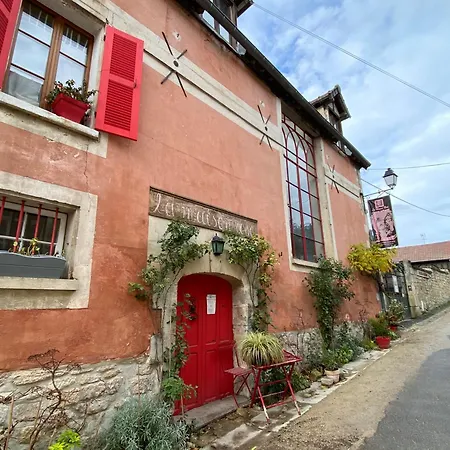 Les Persiennes