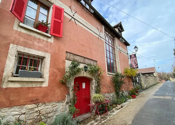 Les Persiennes
